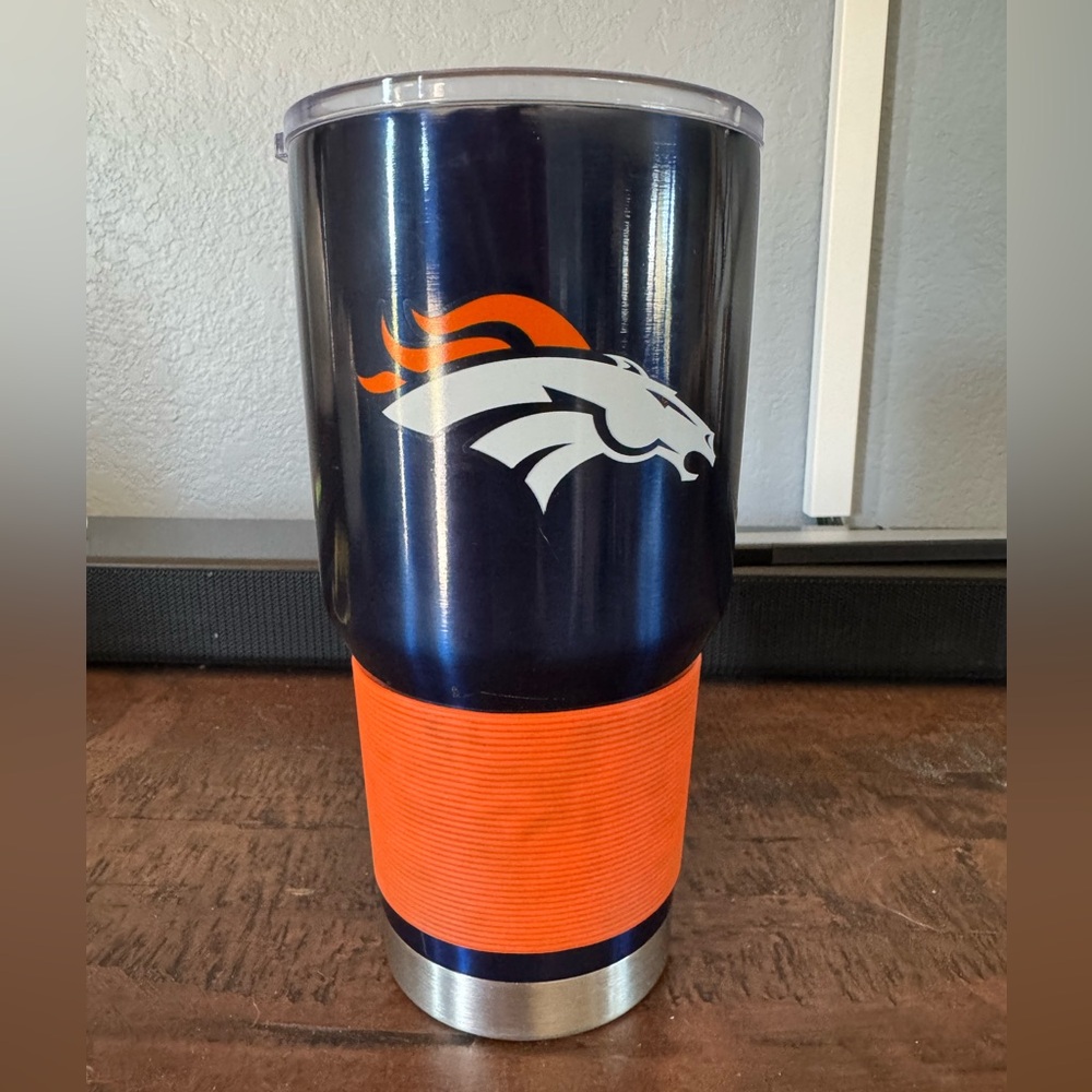 30oz NFL Denver Broncos Team Logo Tumbler